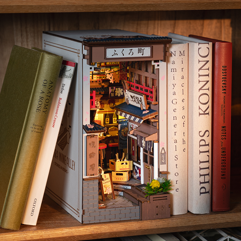 Wine Alley Book Nook Kit